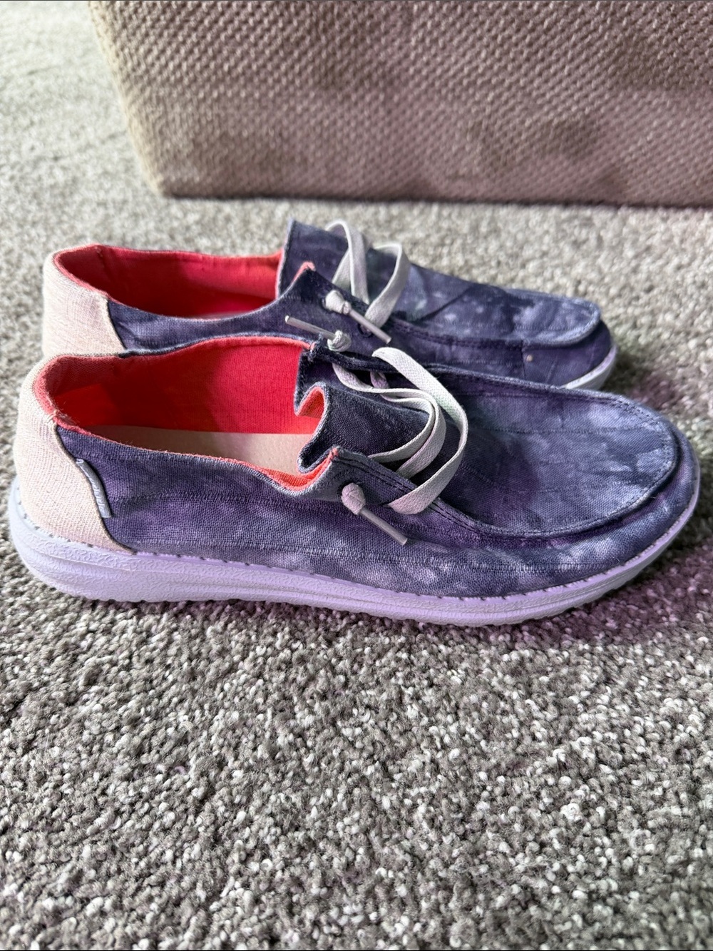 hey dude Wendy Tie Dye Blue Navy Slip-On Sneakers size 7